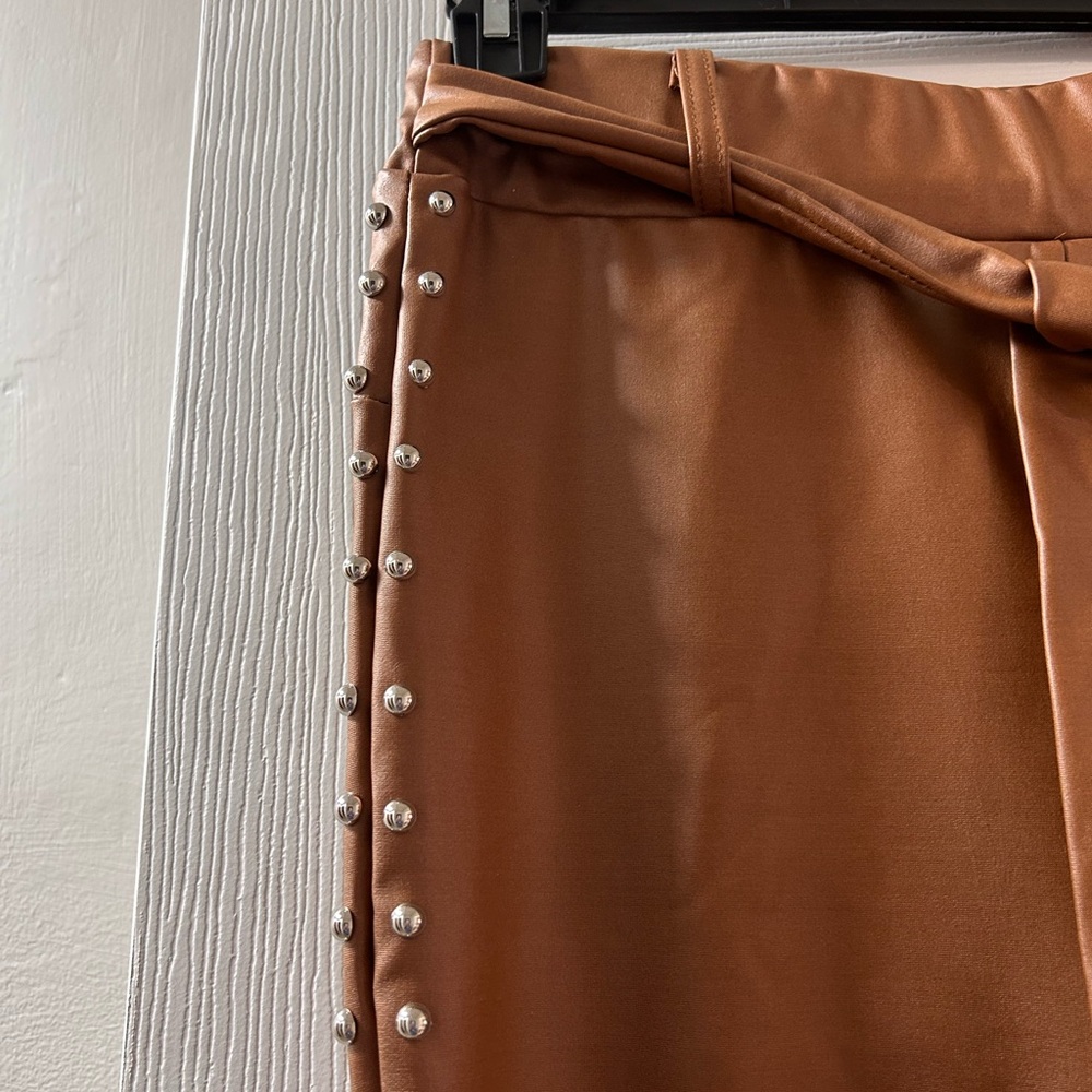 Brown Studded Women's Leggings - Picture 5 of 6